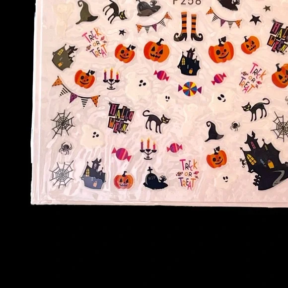 HALLOWEEN THEMED NAIL STICKERS - Picture 6 of 8